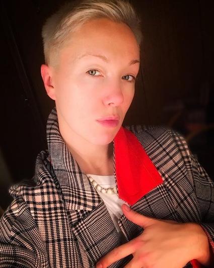 36-летняя Дарья Мороз позировала в прозрачном наряде - «Новости Музыки»