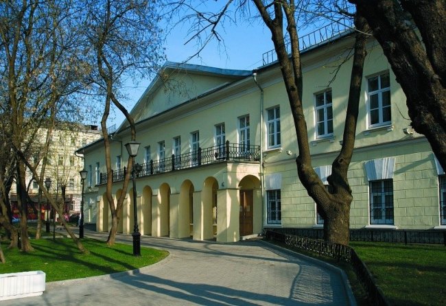Дом Н.В. Гоголя — мемориальный музей и научная библиотека - «Музеи»