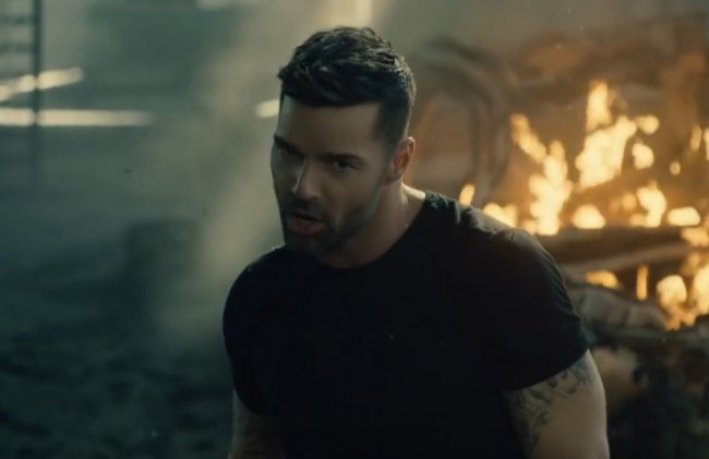 Sebastian Yatra and Ricky Martin — Falta Amor , новый клип - «Новости Музыки»