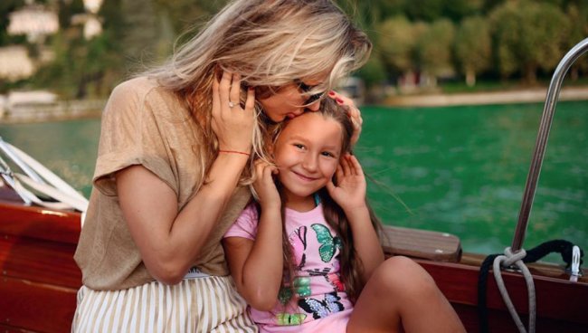 Светлана Лобода поздравила старшую дочь с днем рождения трогательными фото - «Новости Музыки»