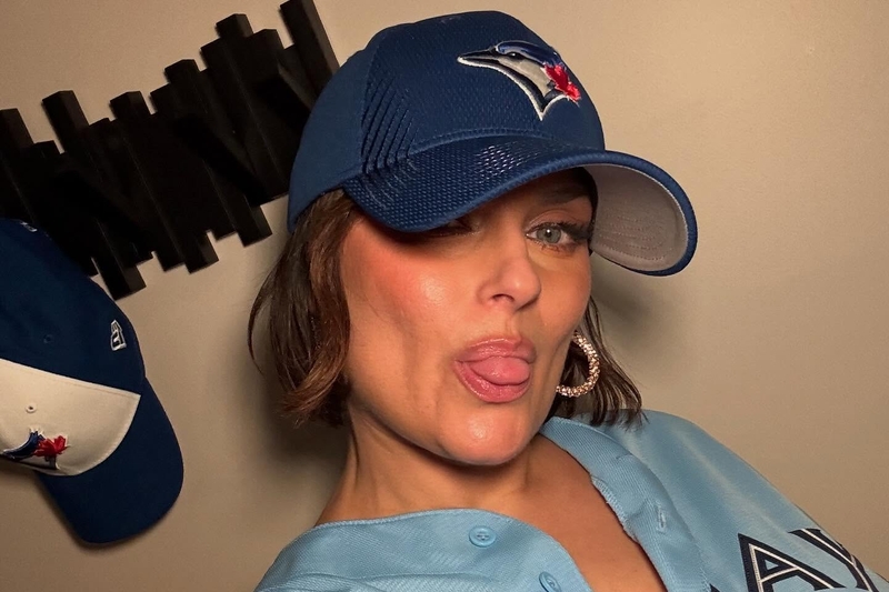 И полетели - «Новости Музыки»